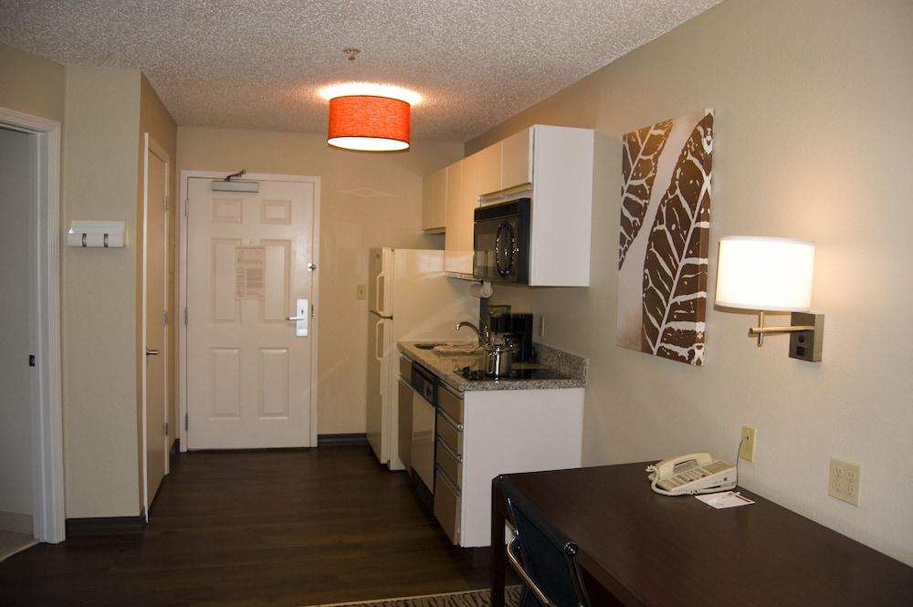 Mainstay Suites Hartford Meriden Exterior foto
