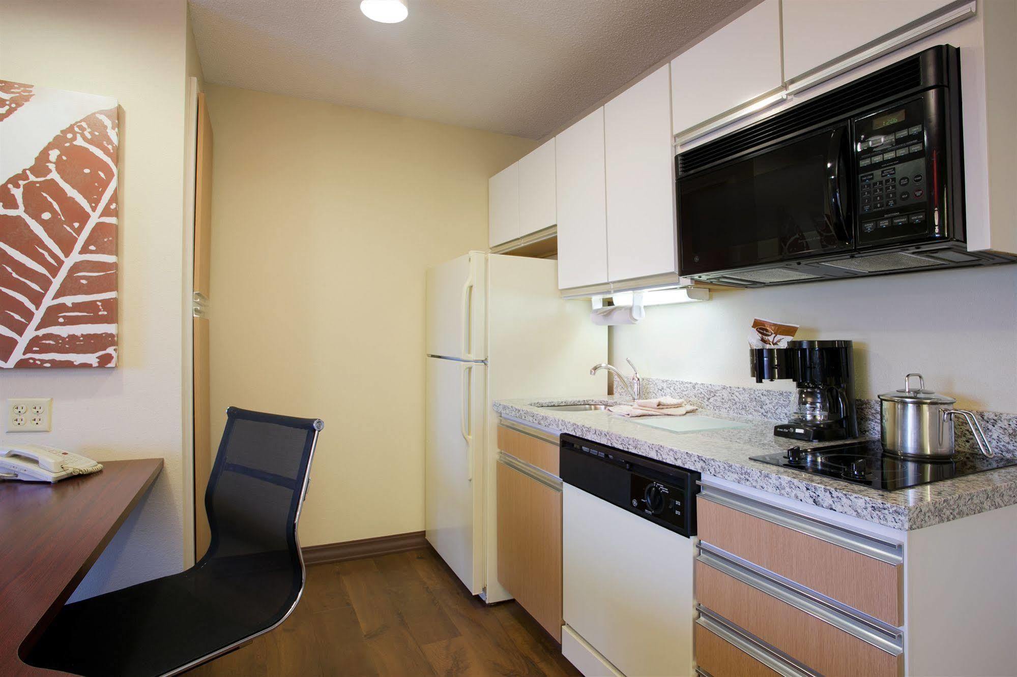 Mainstay Suites Hartford Meriden Exterior foto